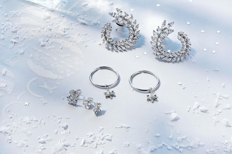 Kiegészítők a tél színtípus öltözékhez